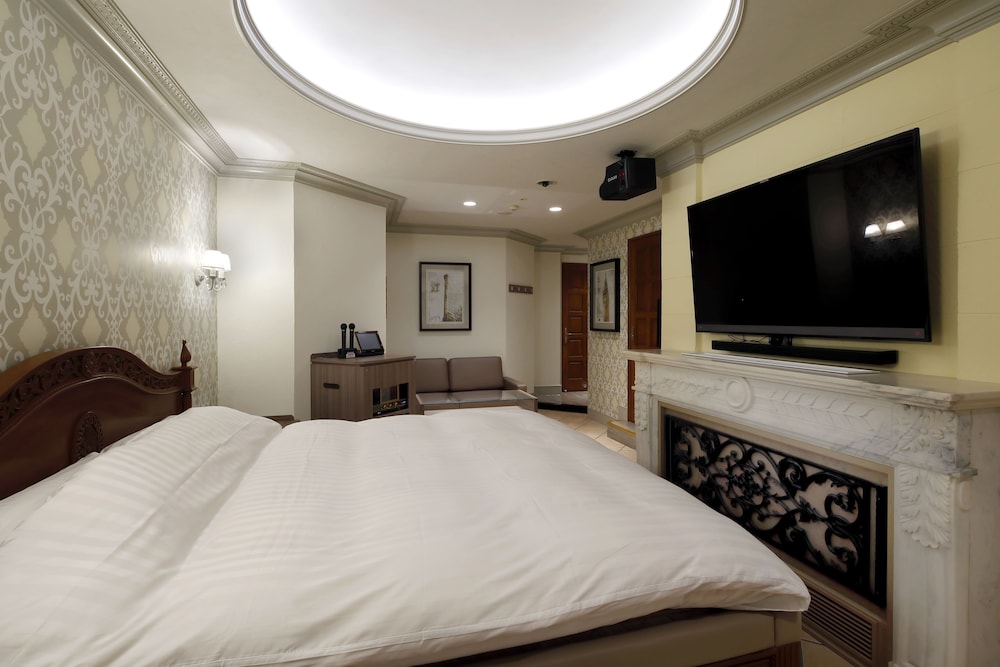 スタンダード ダブルルーム 客室5 | ホテルバレンタイン東郷 - アダルトオンリー