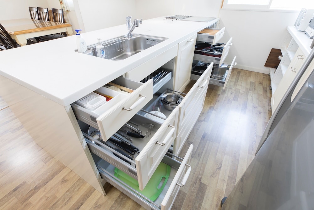 2号棟 専用キッチン3 | 貸別荘 TEATREES