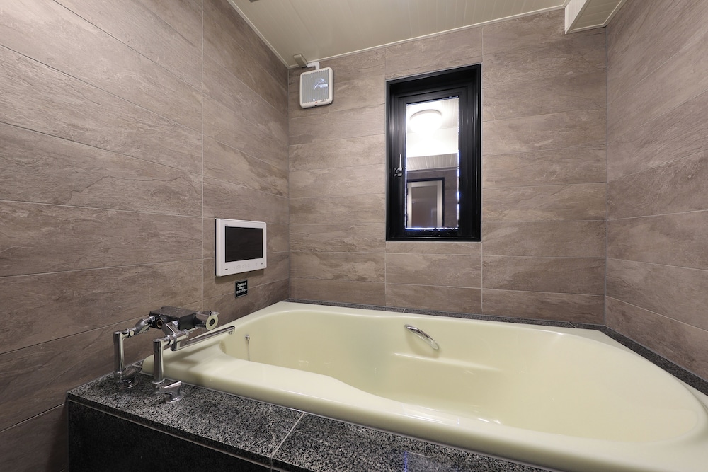 クイーンルーム スパバス付 喫煙 バスルーム1 | ホテルバレンタイン知立店 - 大人限定