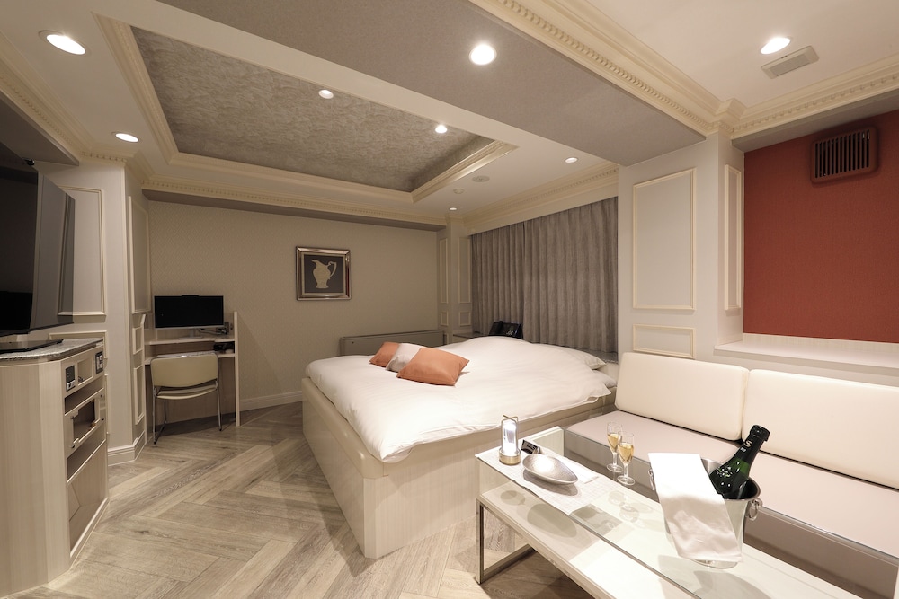 クイーンルーム スパバス付 喫煙 客室4 | ホテルバレンタイン知立店 - 大人限定