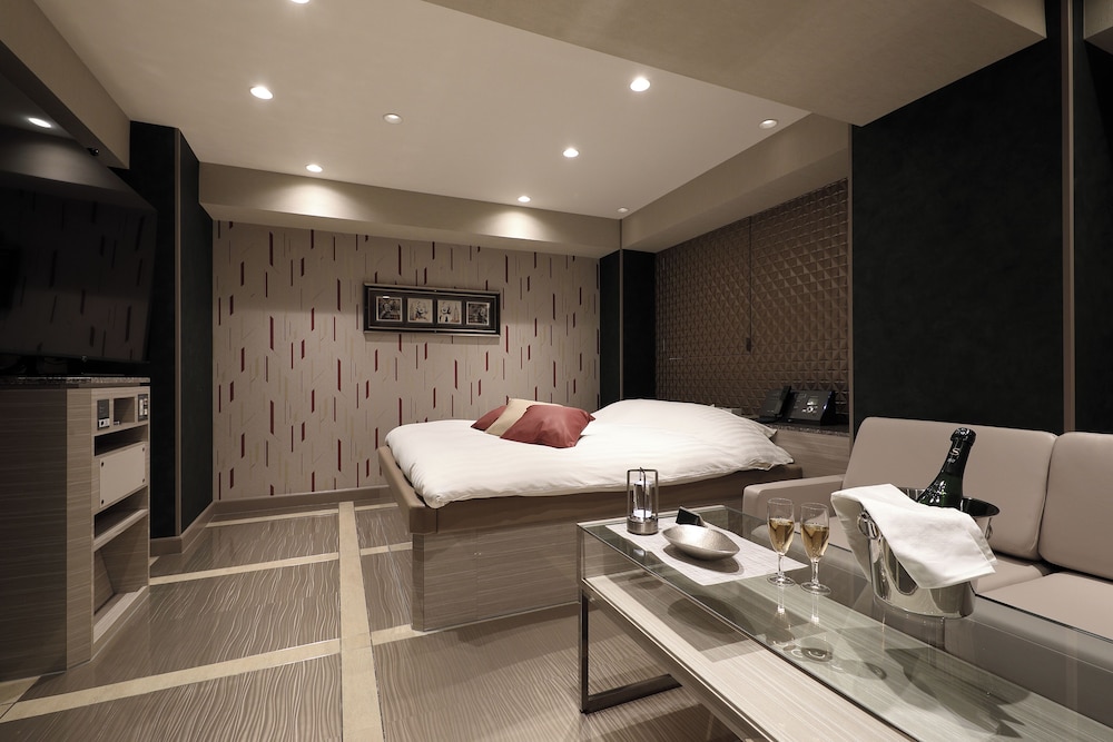 クイーンルーム スパバス付 喫煙 客室2 | ホテルバレンタイン知立店 - 大人限定