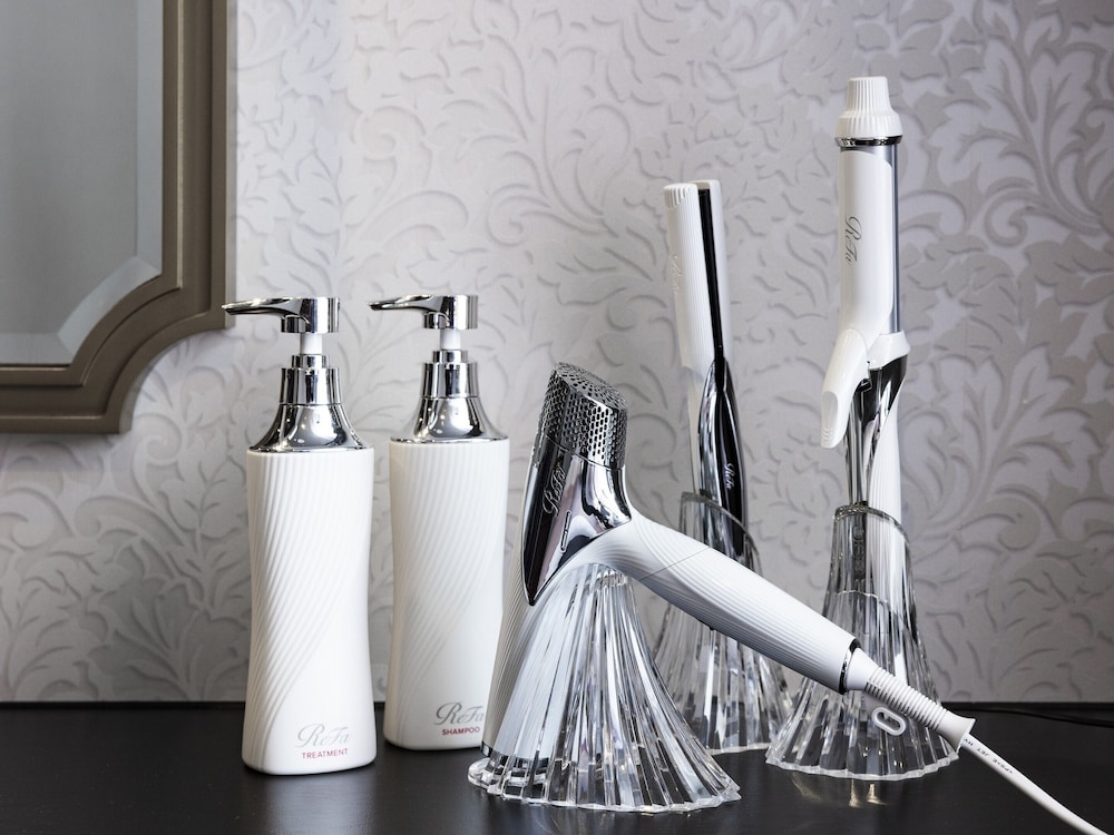 【禁煙】ツインルーム/ベッド幅120cm×2台/2名まで/19㎡ バスルーム1 | ホテルウィングインターナショナルセレクト大阪梅田