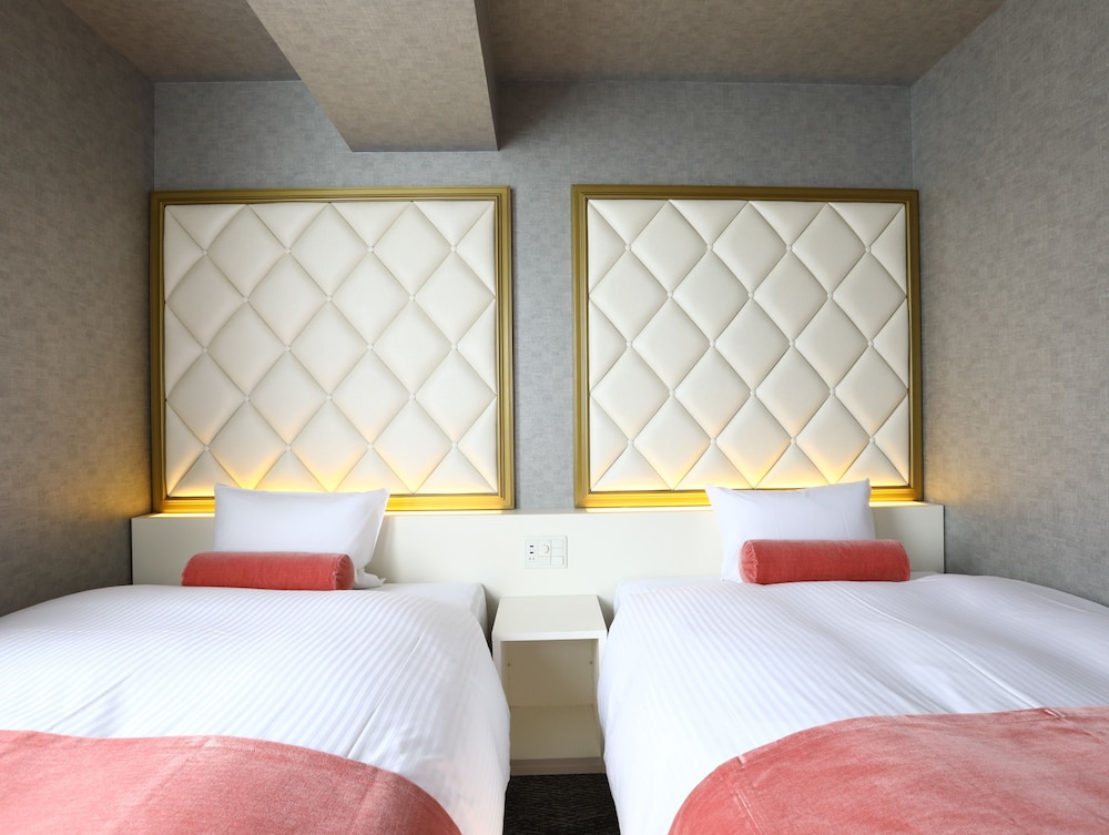 【禁煙】ツインルーム/ベッド幅120cm×2台/2名まで/19㎡ 客室15 | ホテルウィングインターナショナルセレクト大阪梅田