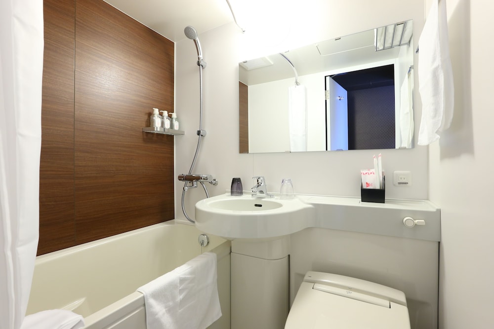 【禁煙】セミダブルルーム/ベッド幅140cm×1台/2名まで/12㎡ バスルーム0 | ホテルウィングインターナショナルセレクト大阪梅田