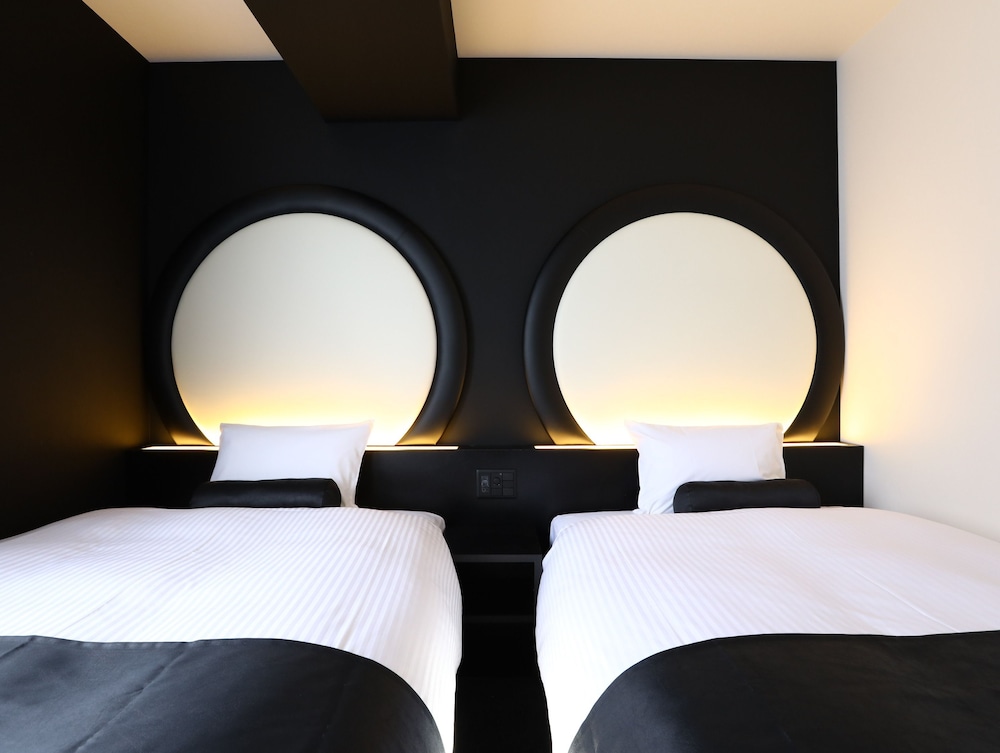 【禁煙】ツインルーム/ベッド幅120cm×2台/2名まで/19㎡ 客室7 | ホテルウィングインターナショナルセレクト大阪梅田