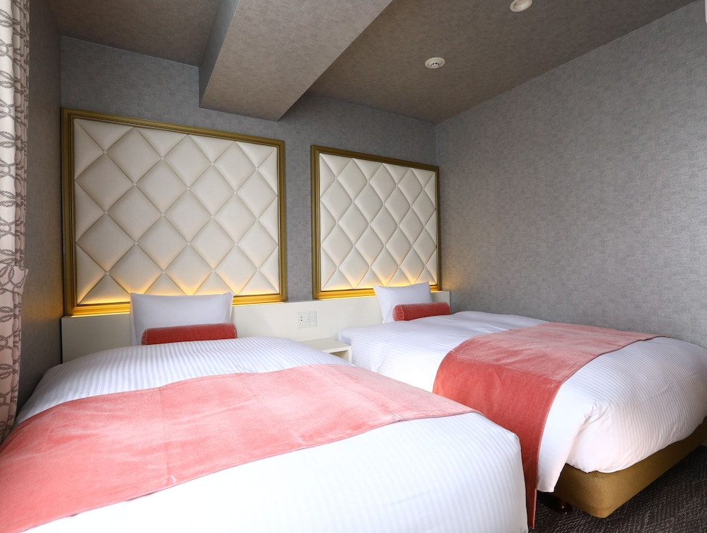 【禁煙】ツインルーム/ベッド幅120cm×2台/2名まで/19㎡ 客室13 | ホテルウィングインターナショナルセレクト大阪梅田