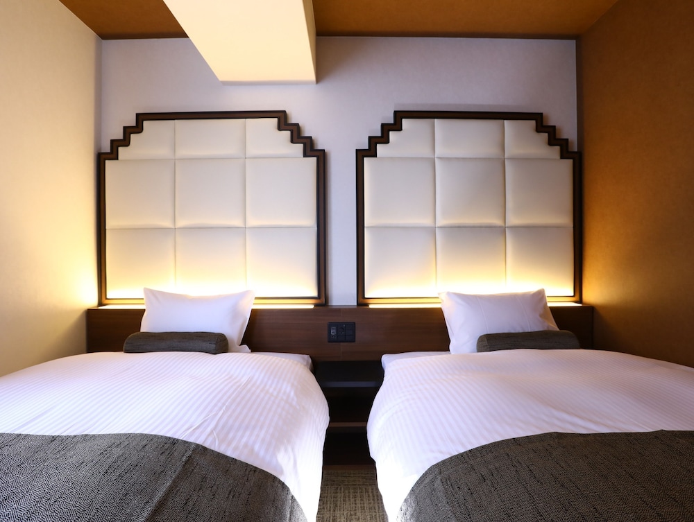 【禁煙】ツインルーム/ベッド幅120cm×2台/2名まで/19㎡ 客室25 | ホテルウィングインターナショナルセレクト大阪梅田