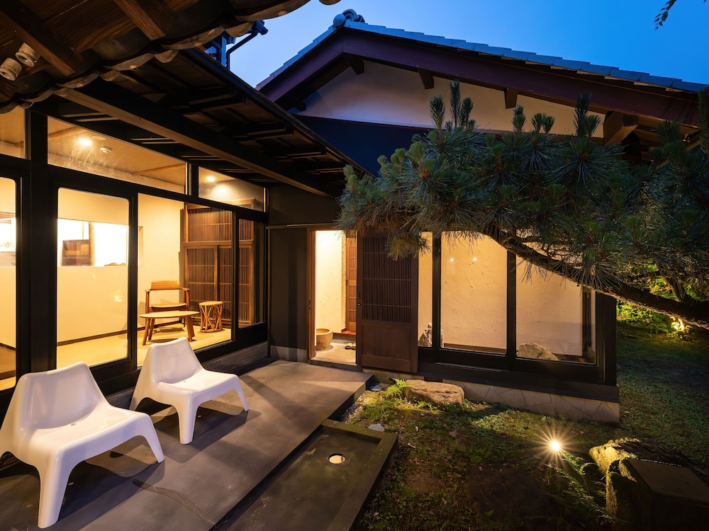 ツインルーム 別館 バルコニーからの眺望0 | 町家ホテルおやど baison