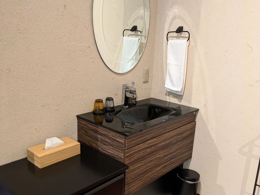 ツインルーム 別館 客室3 | 町家ホテルおやど baison