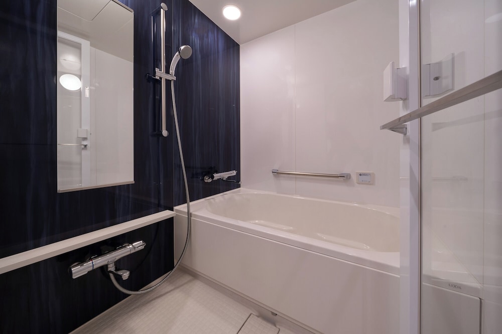 デラックス ツインルーム (3名利用) バスルーム0 | ホテルビスタプレミオ京都 和邸