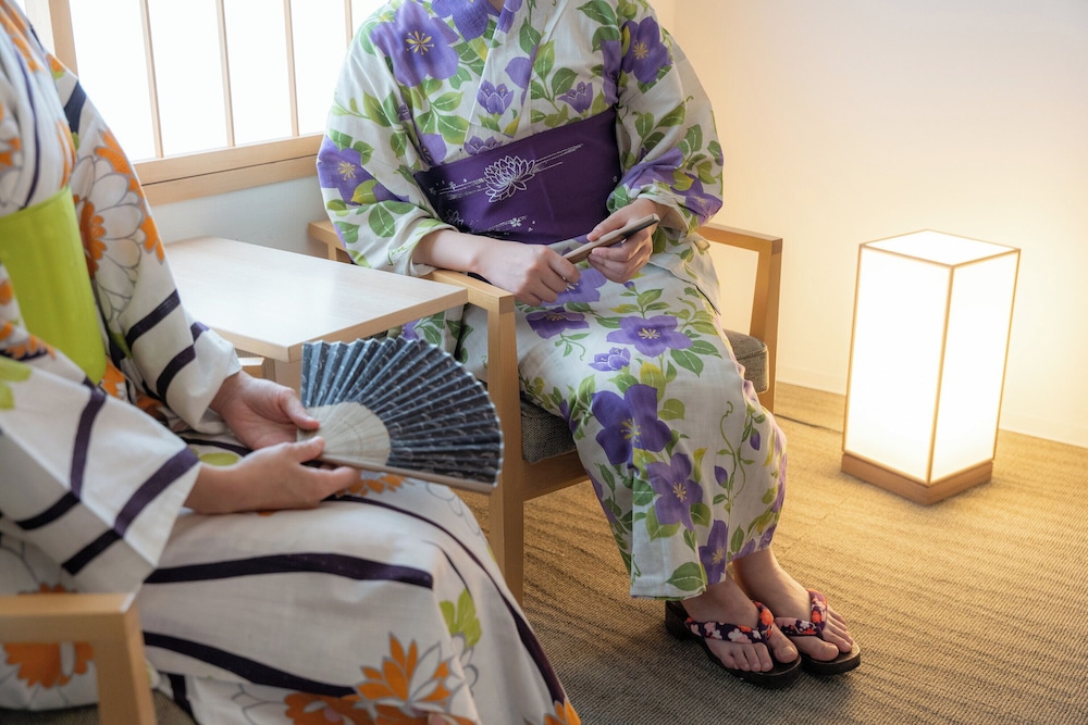 デラックス ツインルーム (3名利用) 客室3 | ホテルビスタプレミオ京都 和邸