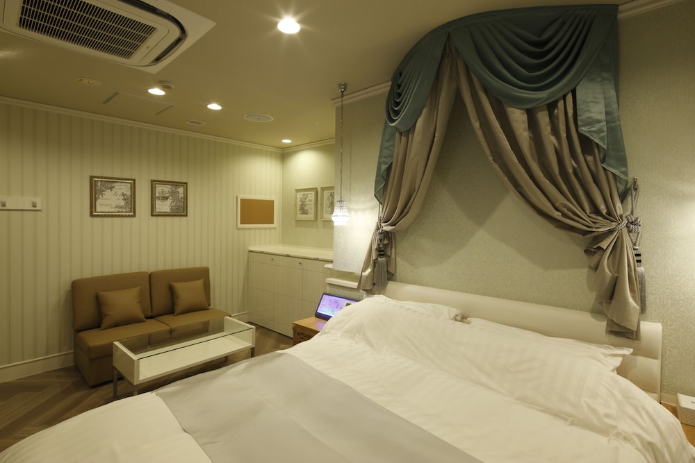 スタンダード ダブルルーム 客室1 | ホテルワルツ - 岡崎 - アダルトオンリー