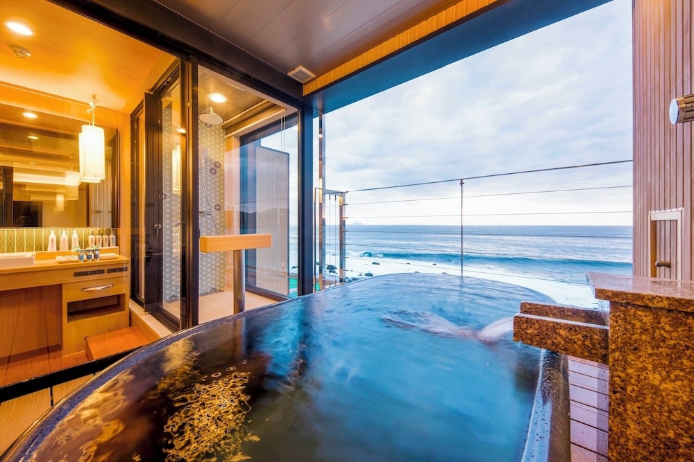 ラグジュアリー ルーム 部屋からの景観0 | 石花海