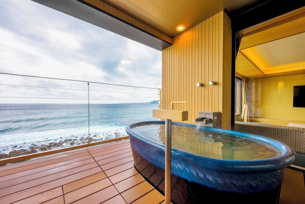 ラグジュアリー ルーム バスルーム0 | 石花海