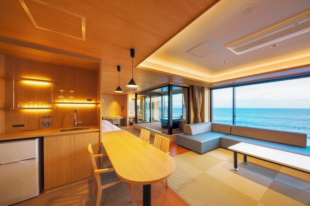 ラグジュアリー ルーム | 石花海