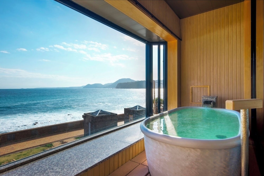 スーペリア ルーム バスルーム0 | 石花海