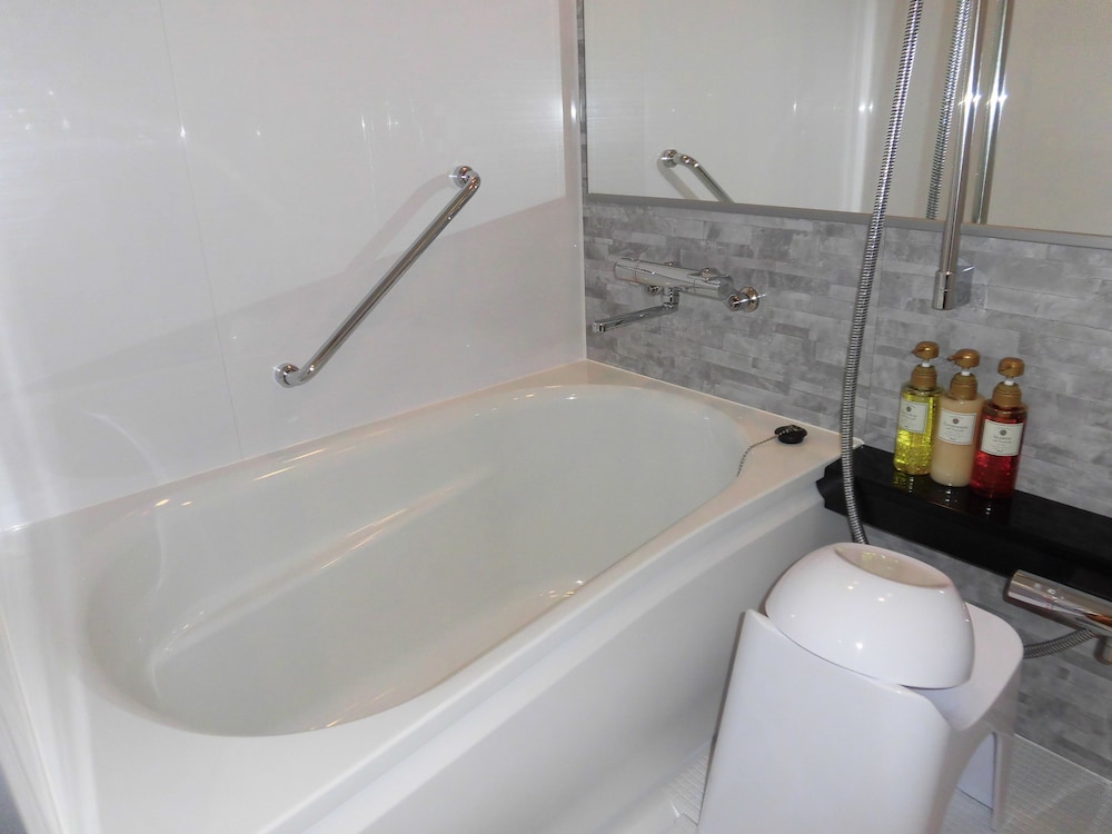 デラックス ダブルルーム バスルーム0 | JR 西日本グループ ヴィアイン名古屋駅前椿町