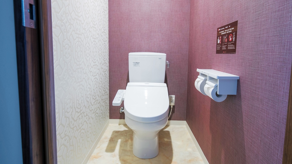 ツインルーム バスルーム0 | COZY STAY in 糸満