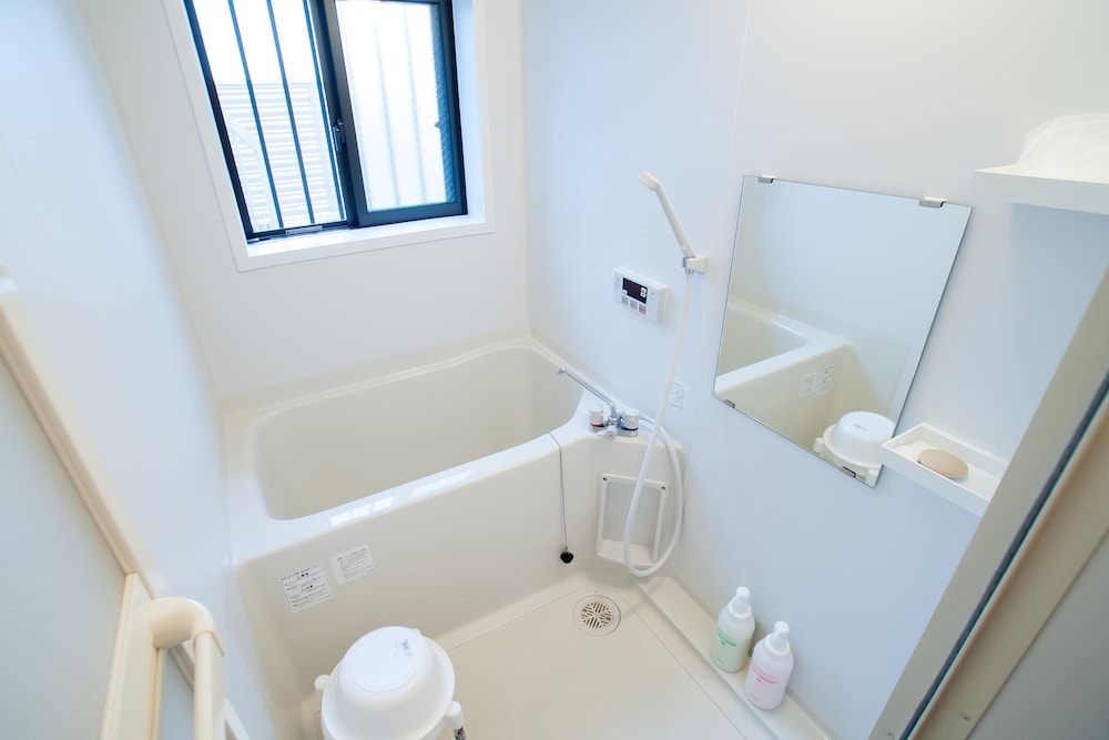 和室 7.5畳 バスルーム0 | 旅館二幸