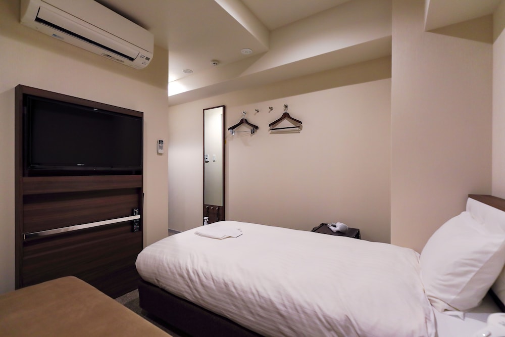エコノミー ツインルーム 禁煙(連泊時の客室清掃はございません) 客室1 | Welina Hotel 道頓堀
