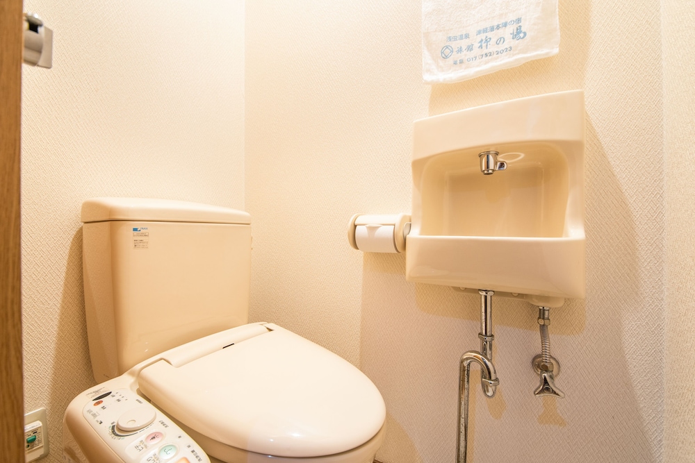 和室8畳 専用トイレ付 喫煙可 バスルーム0 | 本陣の宿 柳の湯