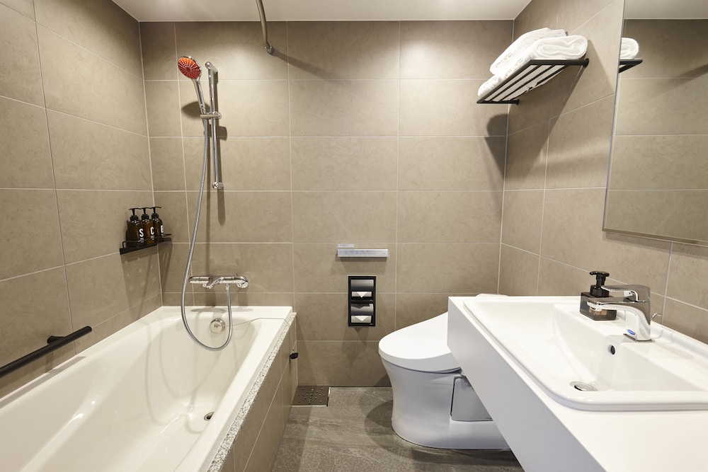 【禁煙】スーペリアツイン(リバービュー) バスルーム0 | 川崎キングスカイフロント東急 REI ホテル