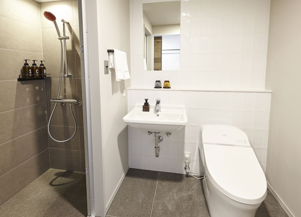 【禁煙】スタンダードツインルーム(空港側 3~4階) バスルーム0 | 川崎キングスカイフロント東急 REI ホテル