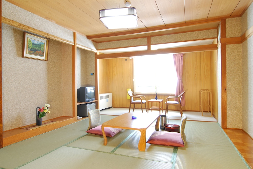 和室 トイレ・洗面所 あり 禁煙 客室1 | 志賀の湯ホテル