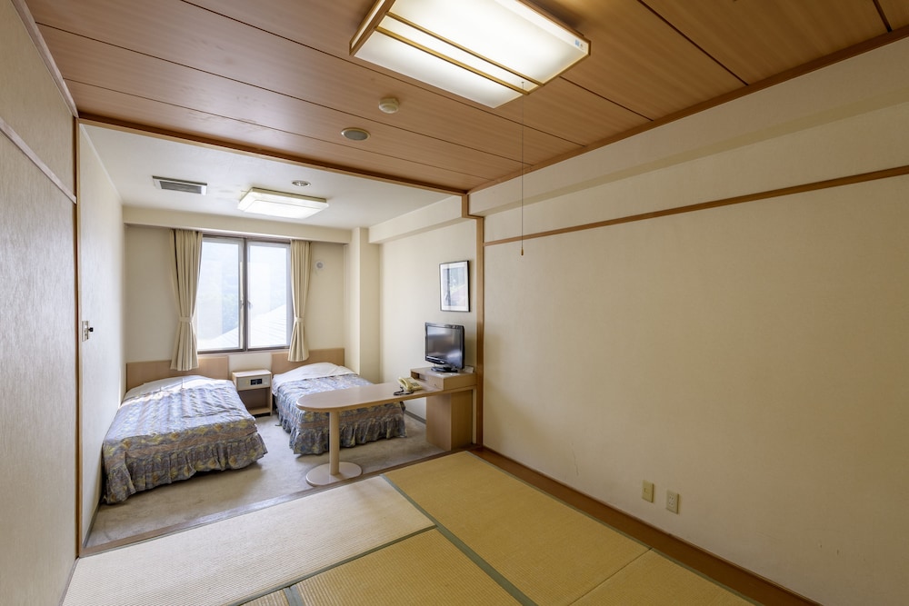 スタンダード ファミリールーム 客室1 | ホテルタガワ
