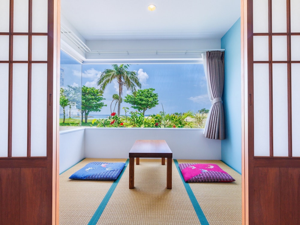 ビーチサイドルーム 客室2 | サンセットビーチホテル