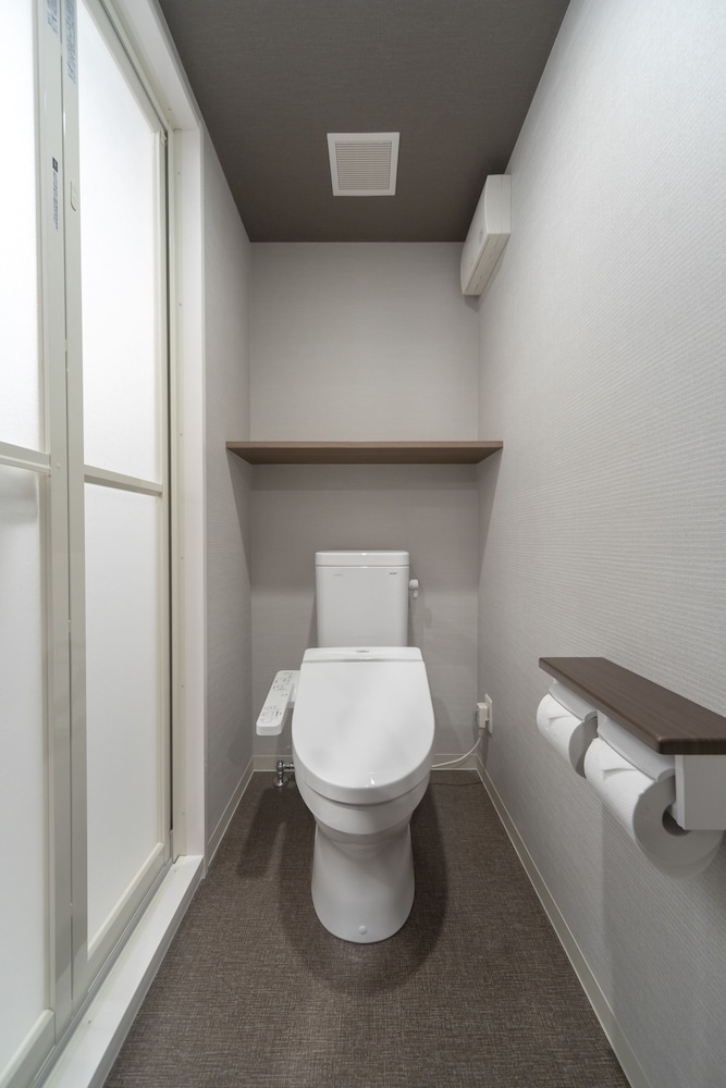 セミダブルルーム 客室の設備とサービス0 | 天然温泉　浪華の湯　ドーミーイン大阪谷町