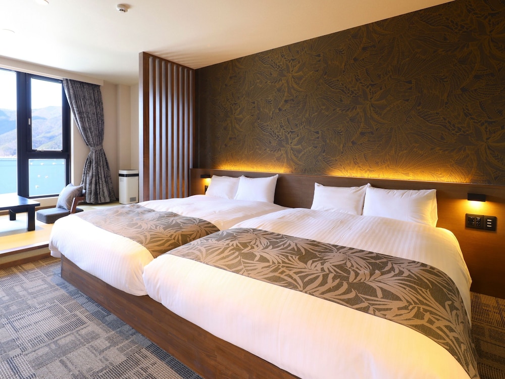 洋室+畳スペース·低層階·13歳以上宿泊可能 (ラウンジ利用付) 禁煙 客室1 | 富士河口湖温泉　時悠々楽游