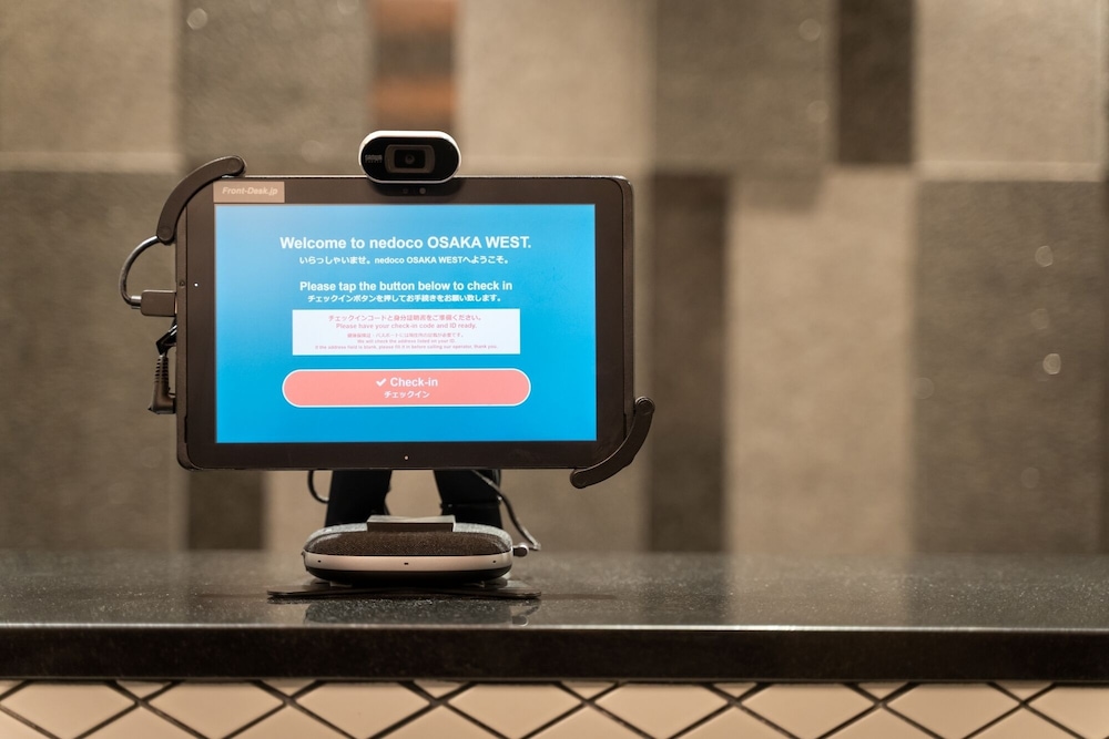 フロント1 | ねどこ大阪ウエスト