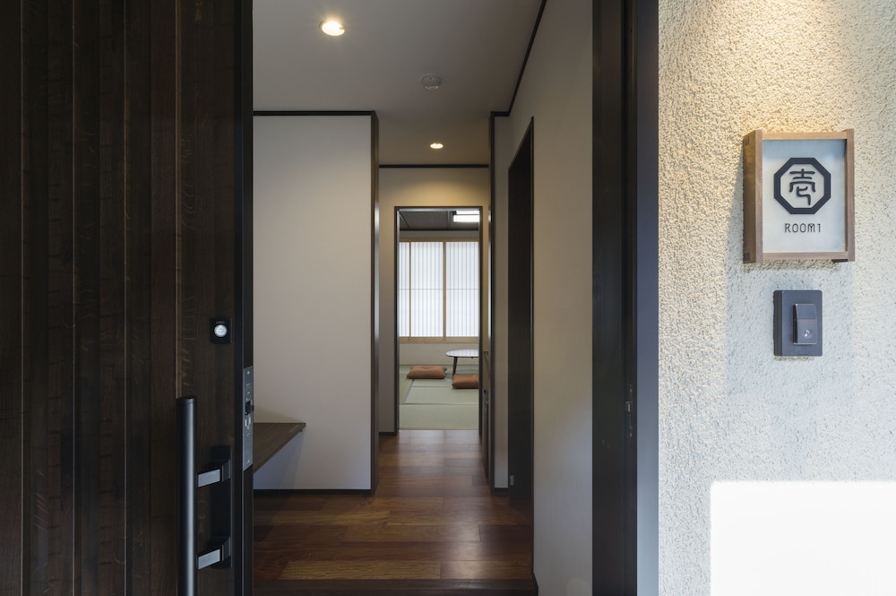 スタンダード トリプルルーム 禁煙 客室2 | 有馬小宿 八多屋