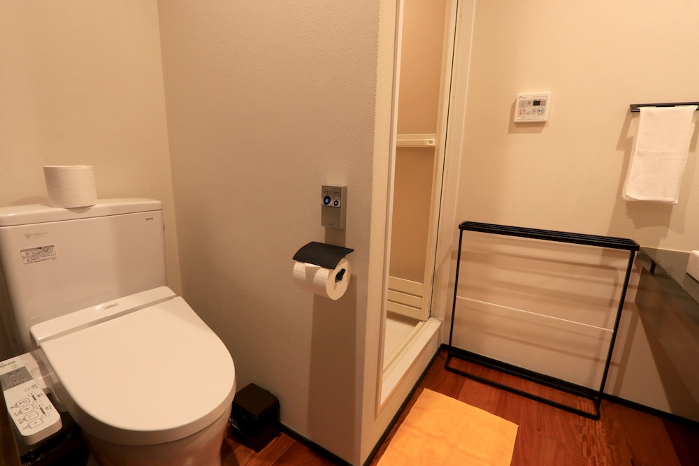 スタンダード トリプルルーム 禁煙 客室8 | 有馬小宿 八多屋