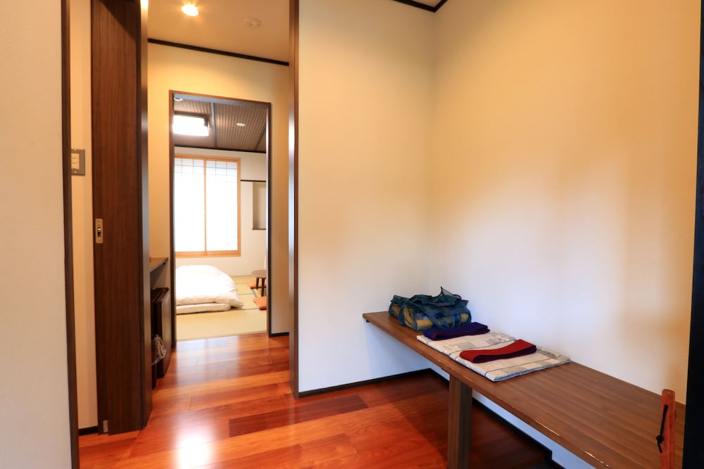 スタンダード トリプルルーム 禁煙 客室6 | 有馬小宿 八多屋