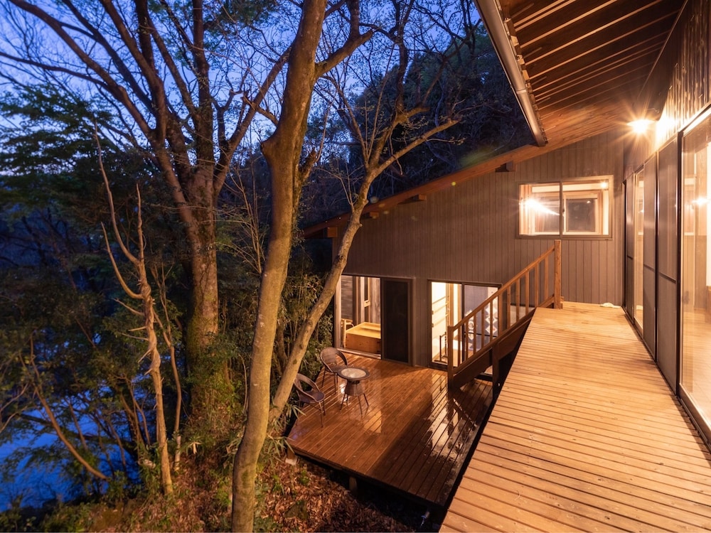 ラグジュアリー ルーム 2 ベッドルーム 禁煙 ガーデンビュー 客室3 | はなれの宿 千の森