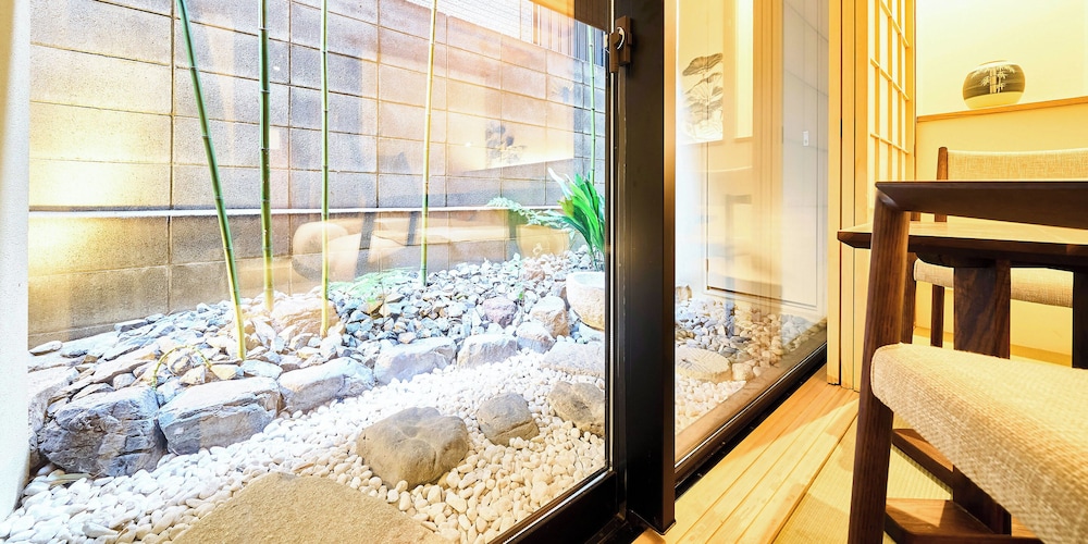 スーペリアツインルーム 庭付き 客室22 | 枳殻の杜（Kikoku no mori）