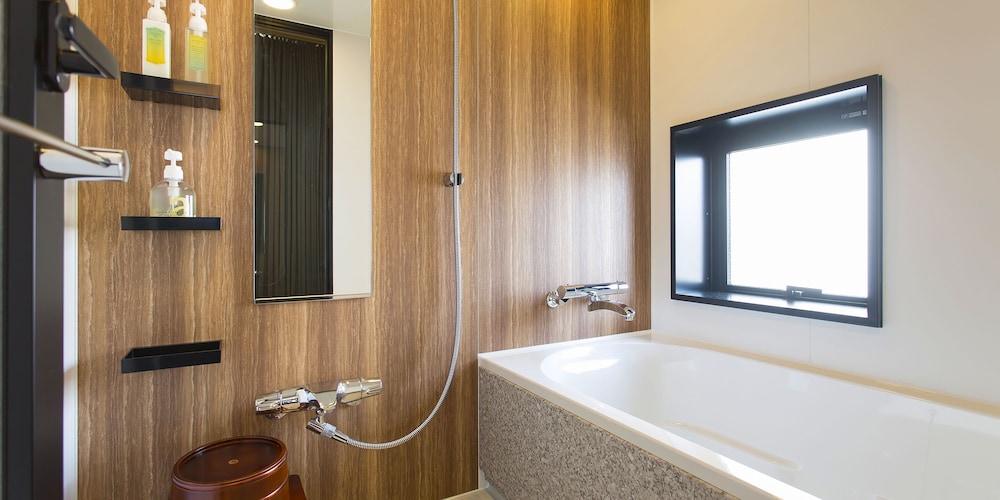 ファミリー ツインルーム バスルーム1 | 枳殻の杜(Kikoku no mori)