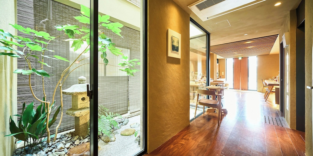 スーペリアツインルーム 庭付き 客室17 | 枳殻の杜（Kikoku no mori）