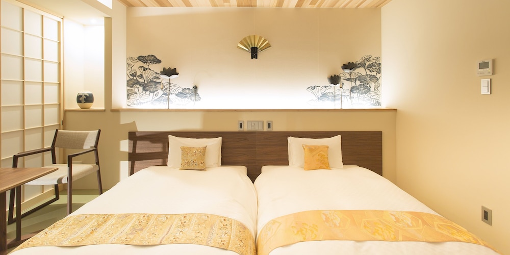 スーペリアツインルーム 庭付き 客室11 | 枳殻の杜（Kikoku no mori）