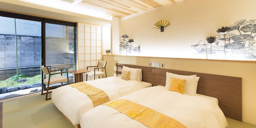 スーペリアツインルーム 庭付き 客室12 | 枳殻の杜（Kikoku no mori）