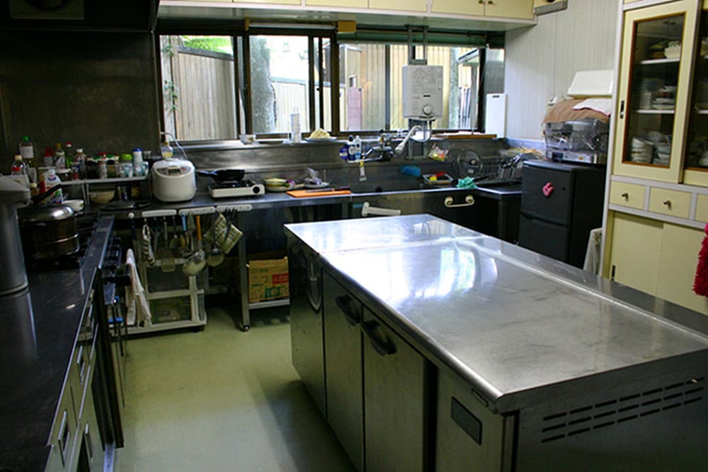 コンフォート ダブルまたはツインルーム シングルベッド 2 台 禁煙 マウンテンビュー 共用キッチン0 | ペンション マリエ