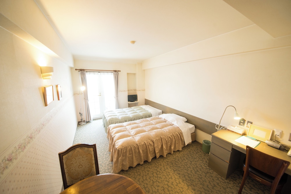 ベーシック ツインルーム シングルベッド 2 台 禁煙 | ホテル・アクアサンタ