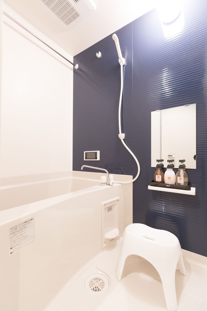 スタンダード ツインルーム 深めの浴槽0 | Stay SAKURA Kyoto 二条四季