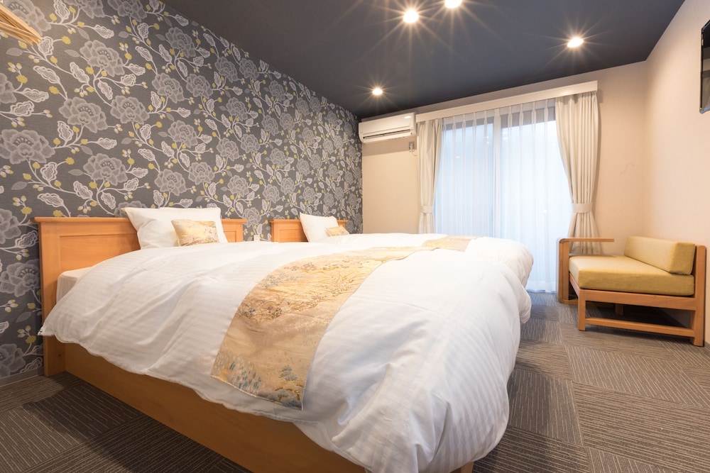 スタンダード ツインルーム 客室4 | Stay SAKURA Kyoto 二条四季