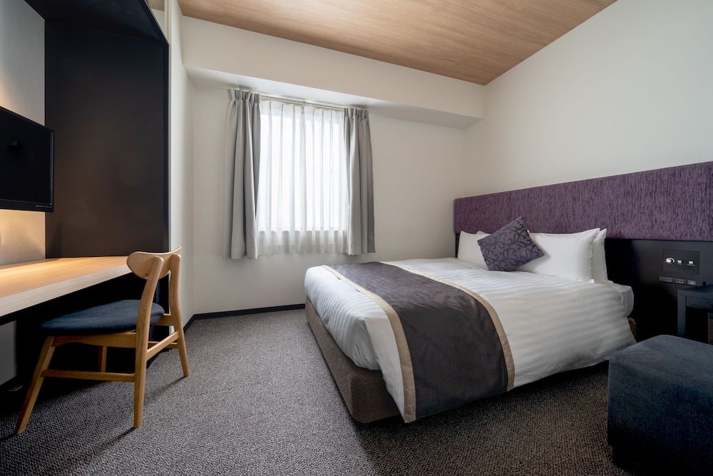 スタンダード ダブルルーム 禁煙 (2名様用) [18平米] | ホテルビスタ広島