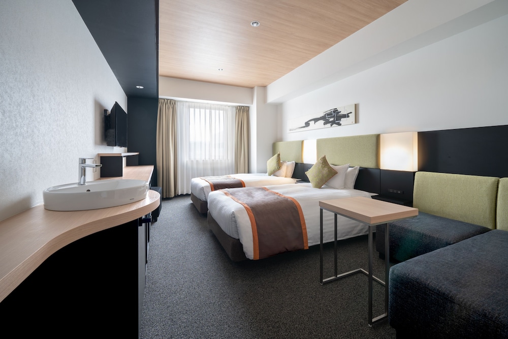 スーペリア ツインルーム 禁煙 (2名様用) [マイクロバブルトルネードジェットバス付] [27 平米] | ホテルビスタ広島