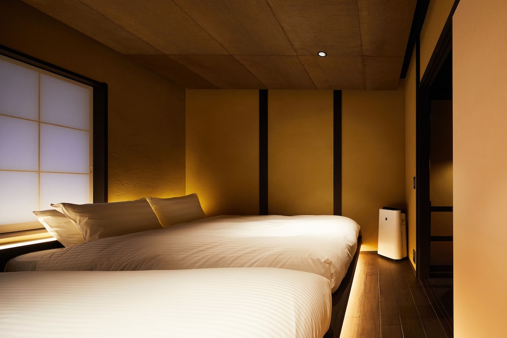 半露天檜風呂付き客室 客室4 | 京都漆楼わかさや