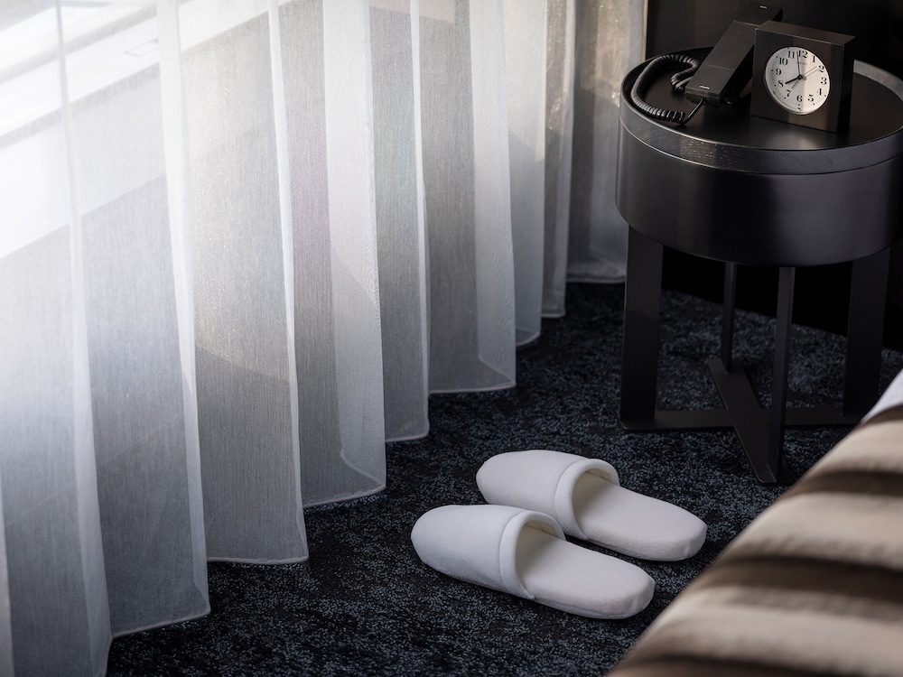 スーペリアコーナーツイン (禁煙) 客室1 | 三井ガーデンホテル日本橋プレミア